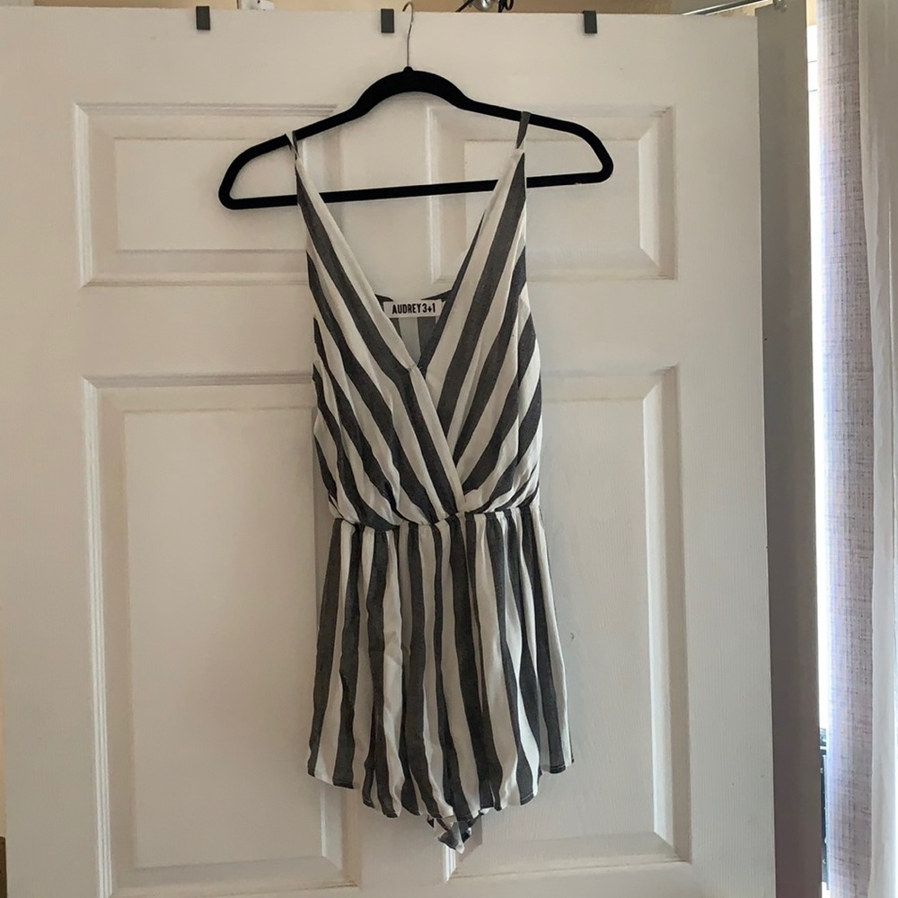 Gray stripped romper!